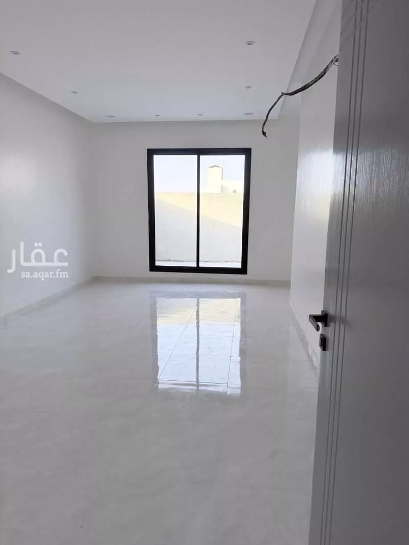 4 bedroom apartment in Riyadh 8