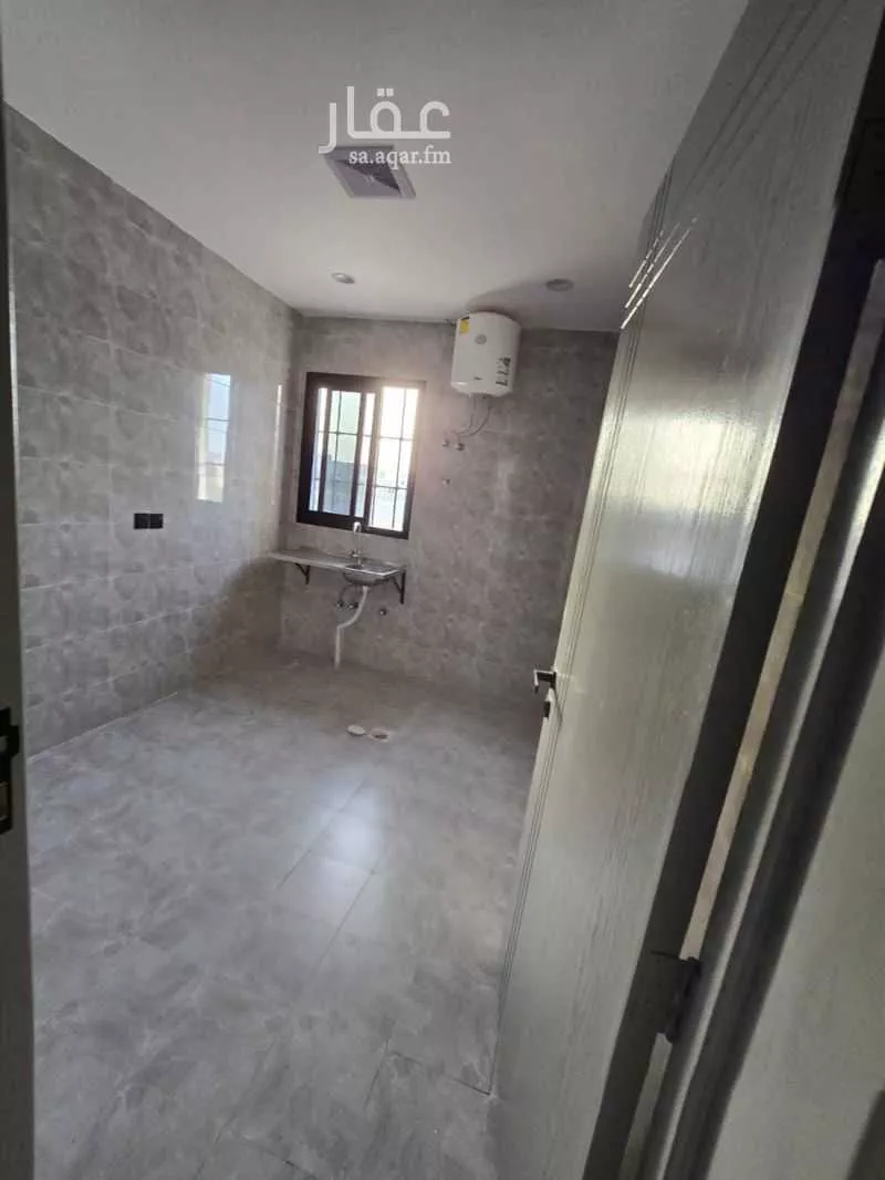 4 bedroom apartment in Riyadh 10