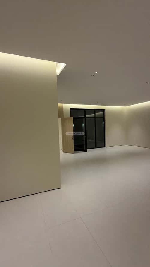 6 bedroom villa in As Sawari 4