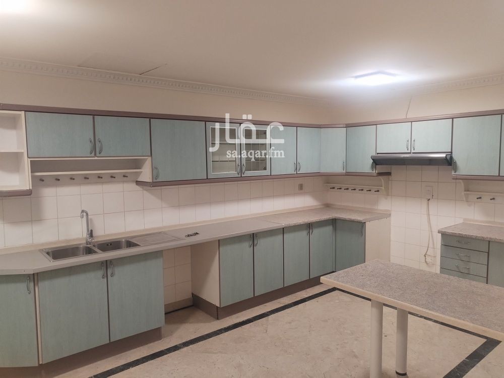 6 bedroom villa in Al Zahra, Jeddah 11