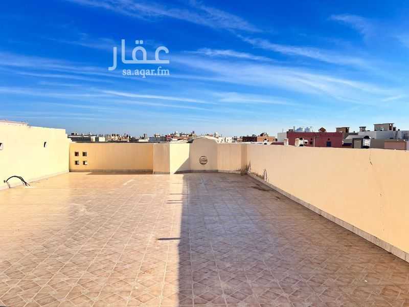 8 bedroom villa in Jeddah 4