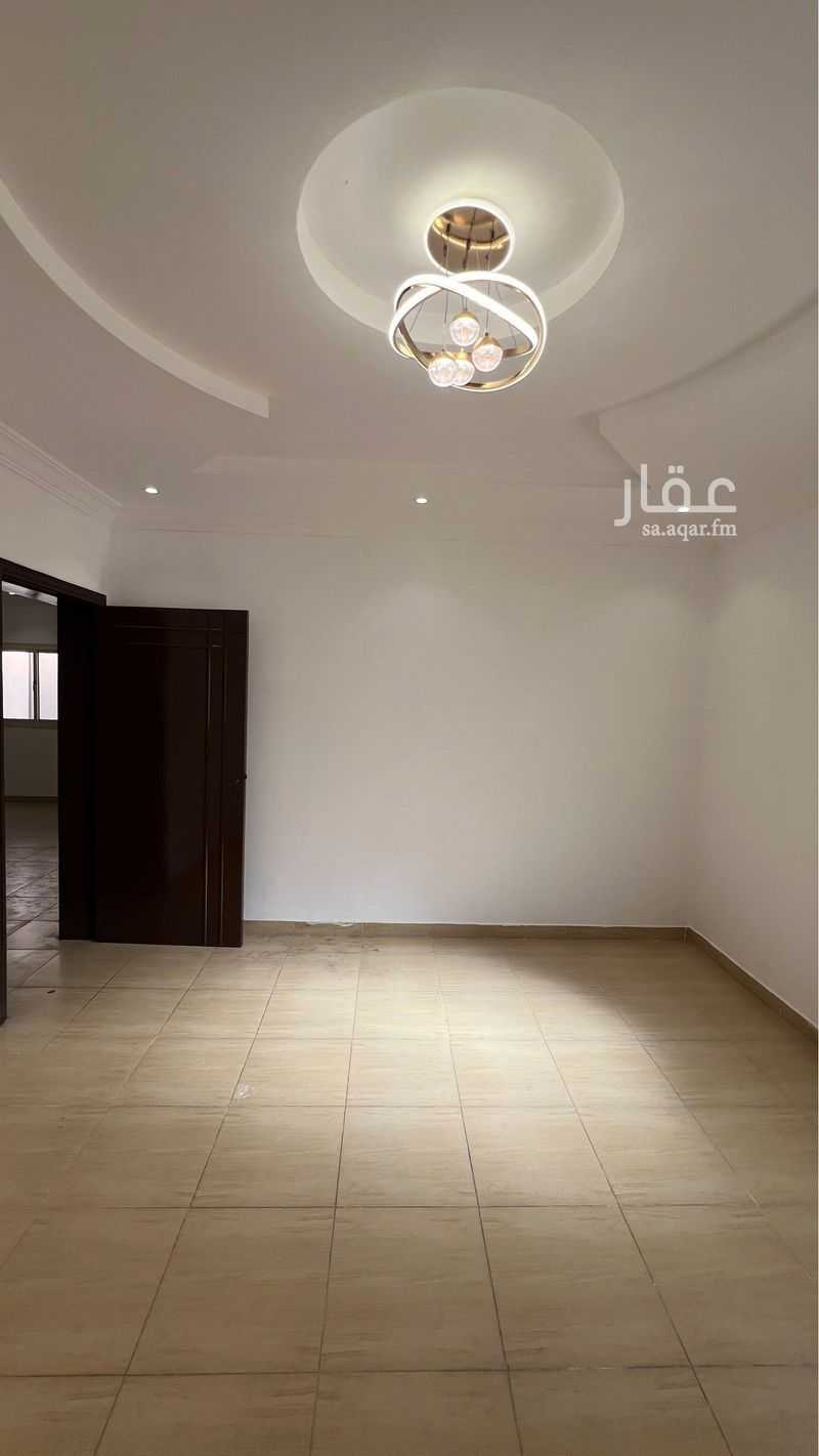 9 bedroom villa in Jeddah 4