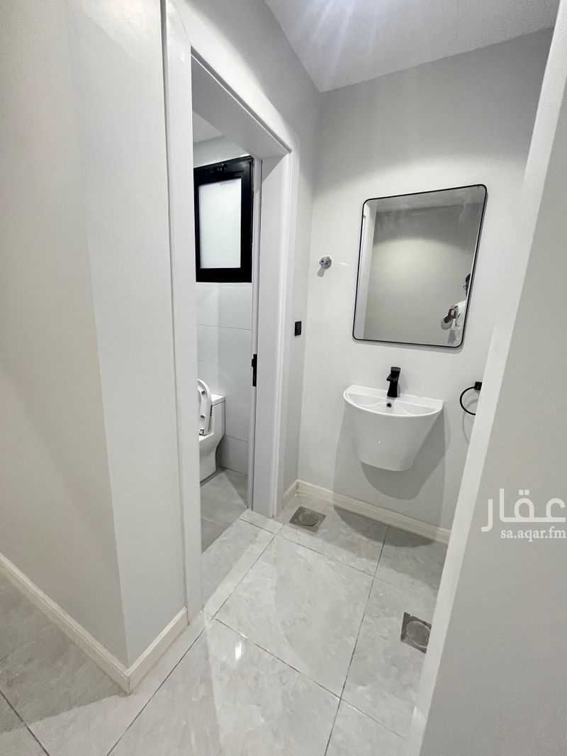 5 bedroom apartment in Khuzam, Riyadh 7