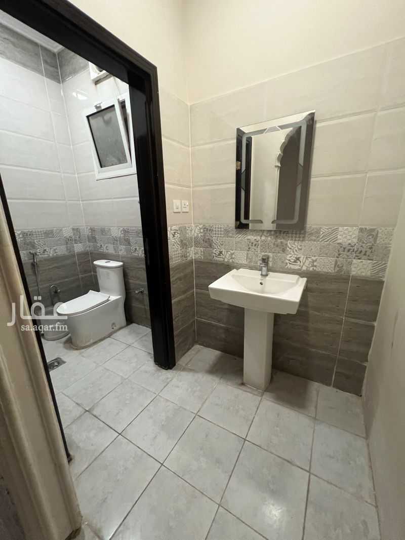 2 bedroom warehouse in Al Areedh, Madinah 5