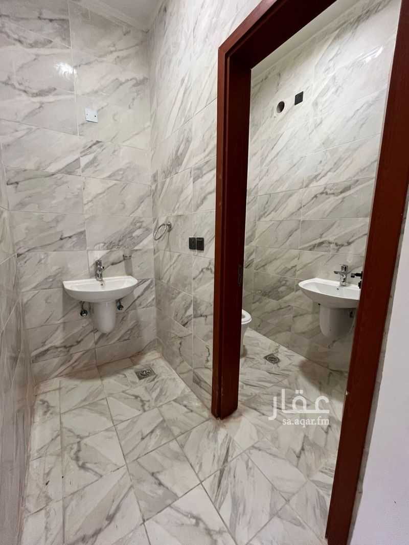 5 bedroom villa in Al Iskan Ash Shamali, Eastern Province 13