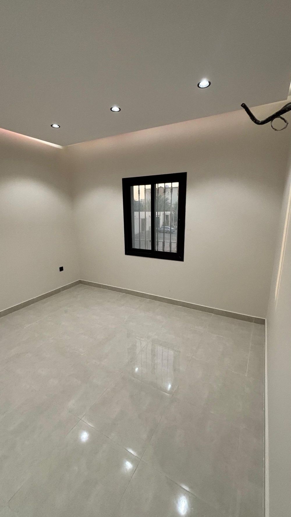 5 bedroom apartment in Al Hasa, Madinah 6