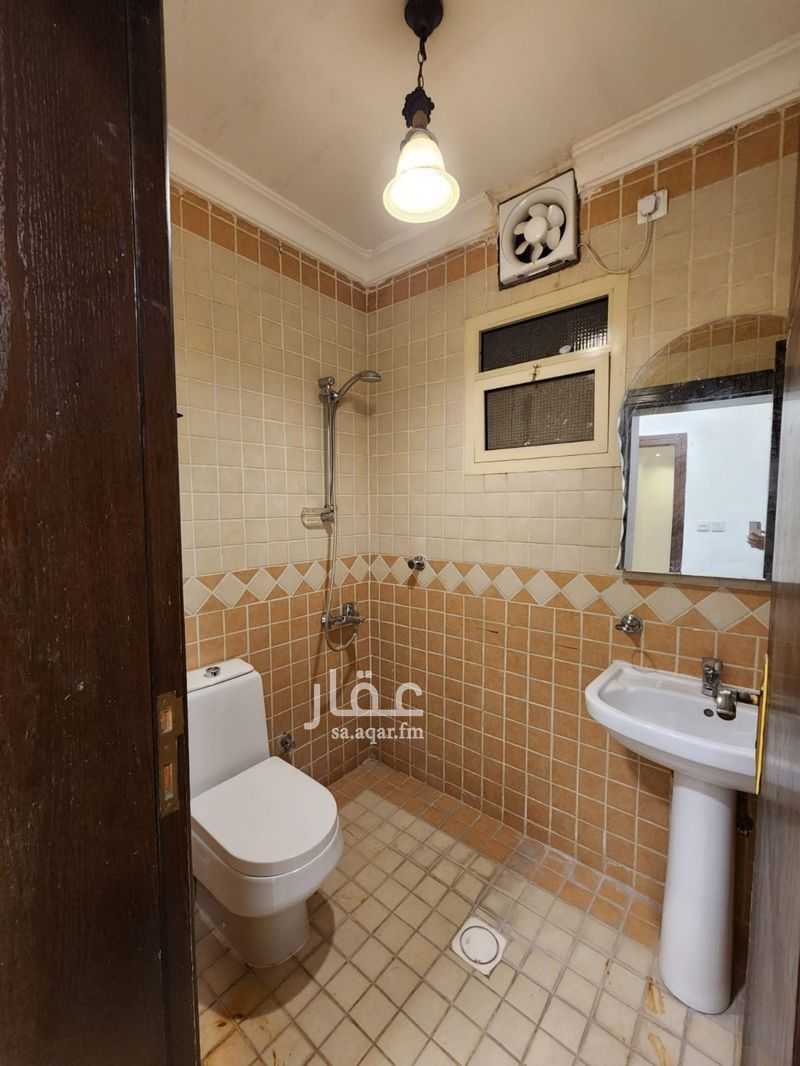 4 bedroom apartment in Al Areedh, Madinah 11