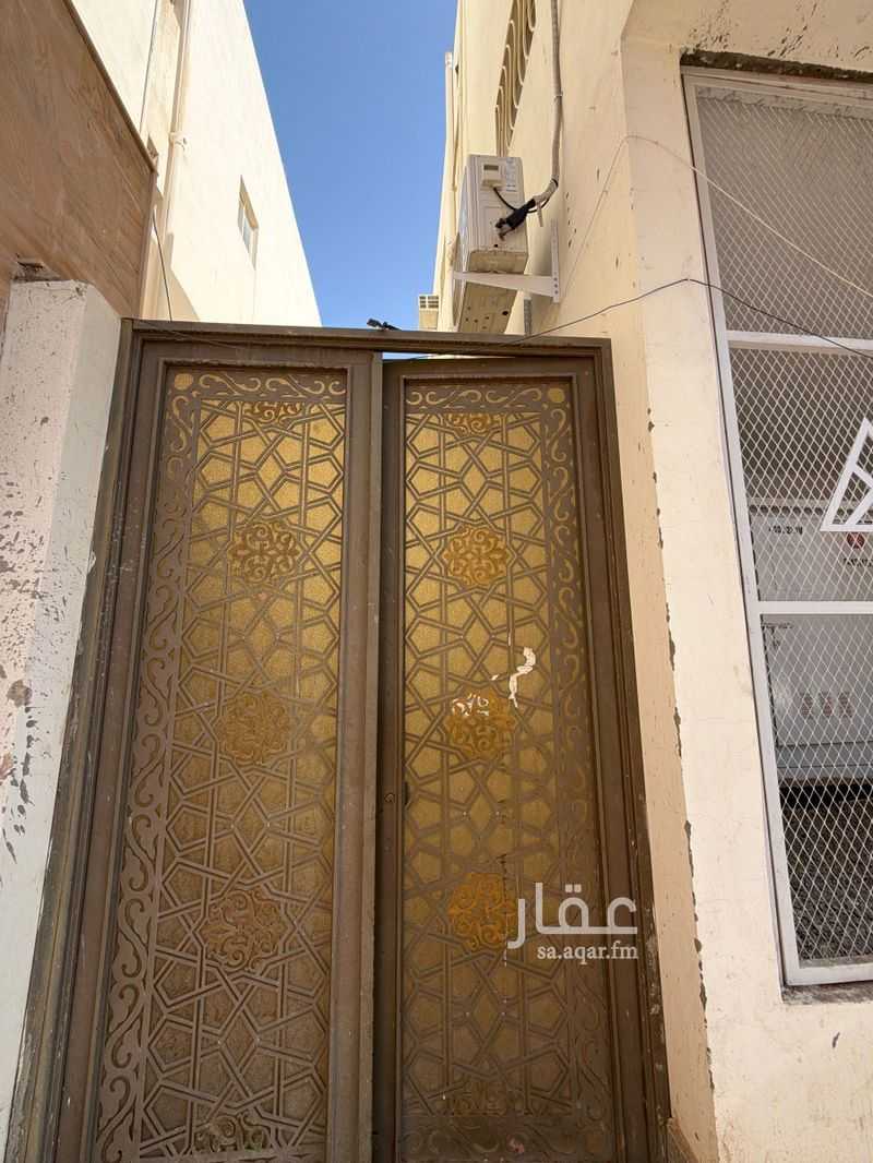 3 bedroom apartment in Al Ranuna, Madinah 4