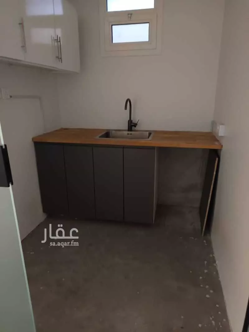 1 bedroom office in Qurtubah, Riyadh 4