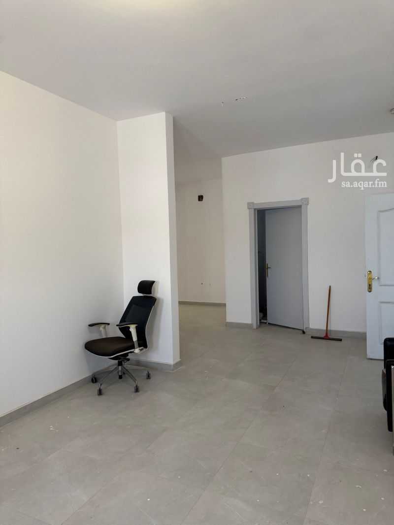 4 bedroom office in Al Murooj, Riyadh 2
