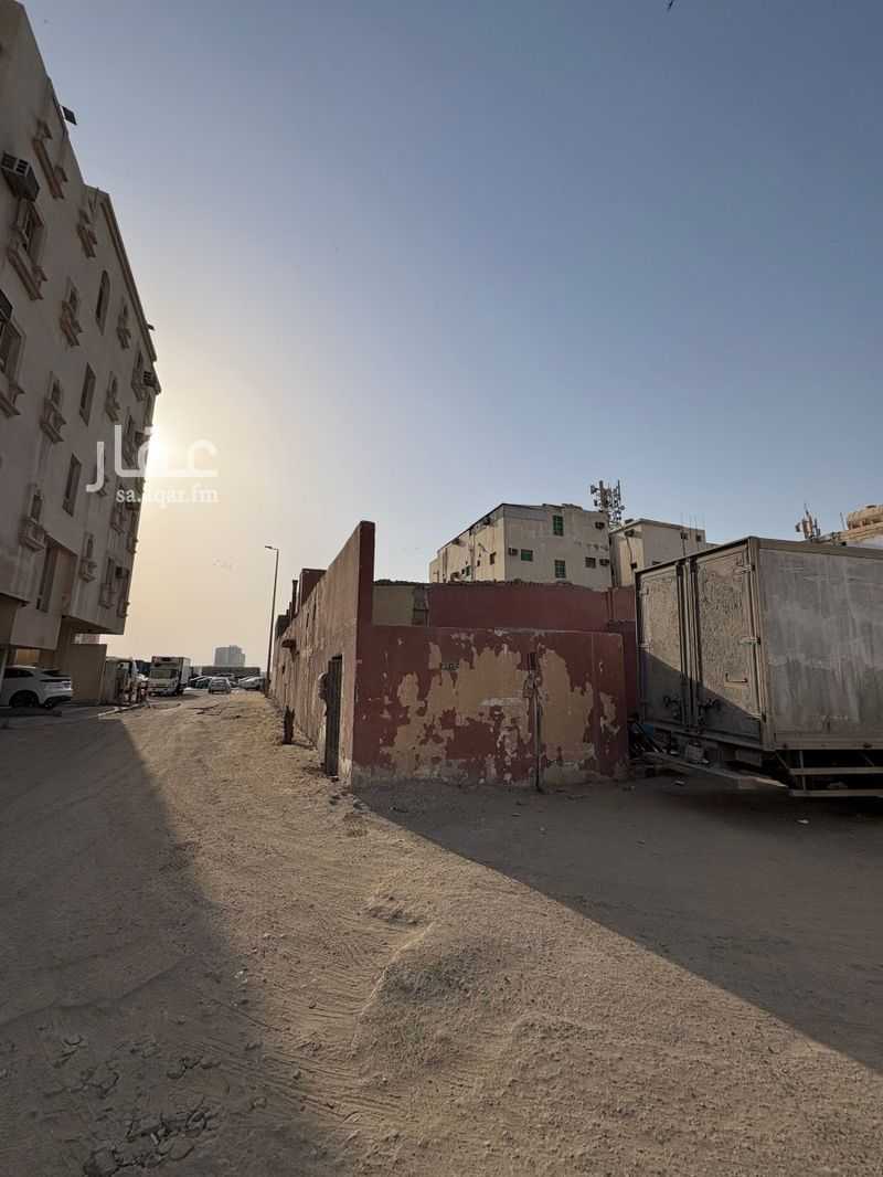 9 bedroom building in Al Khalidiyah Ash Shamaliyah, Eastern Province 2