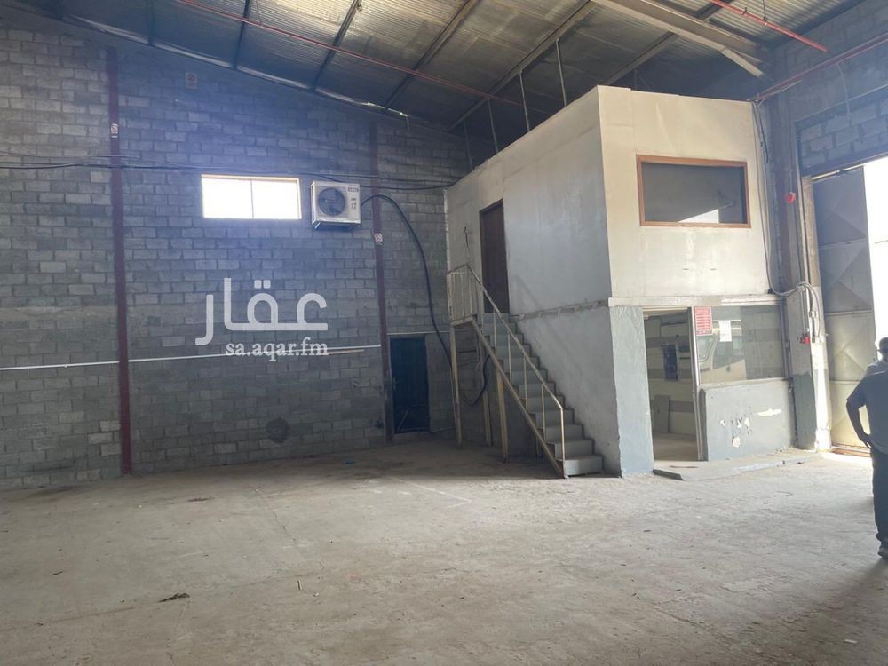 warehouse in Al Khudariyah, Eastern Province 9