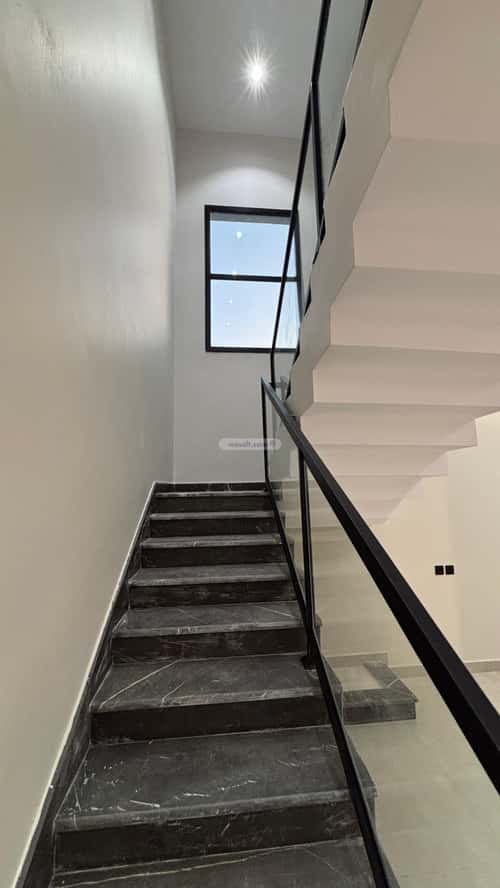 5 bedroom apartment in Al Hasa, Madinah 13