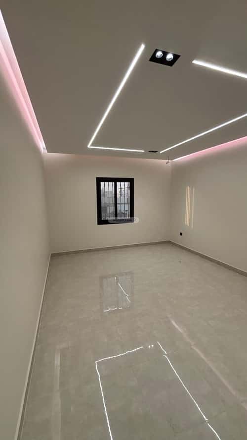 5 bedroom apartment in Al Hasa, Madinah 6