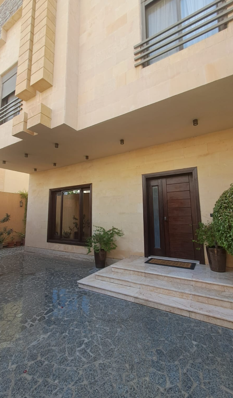 5 bedroom villa in Al Khalidiyah, Jeddah 8