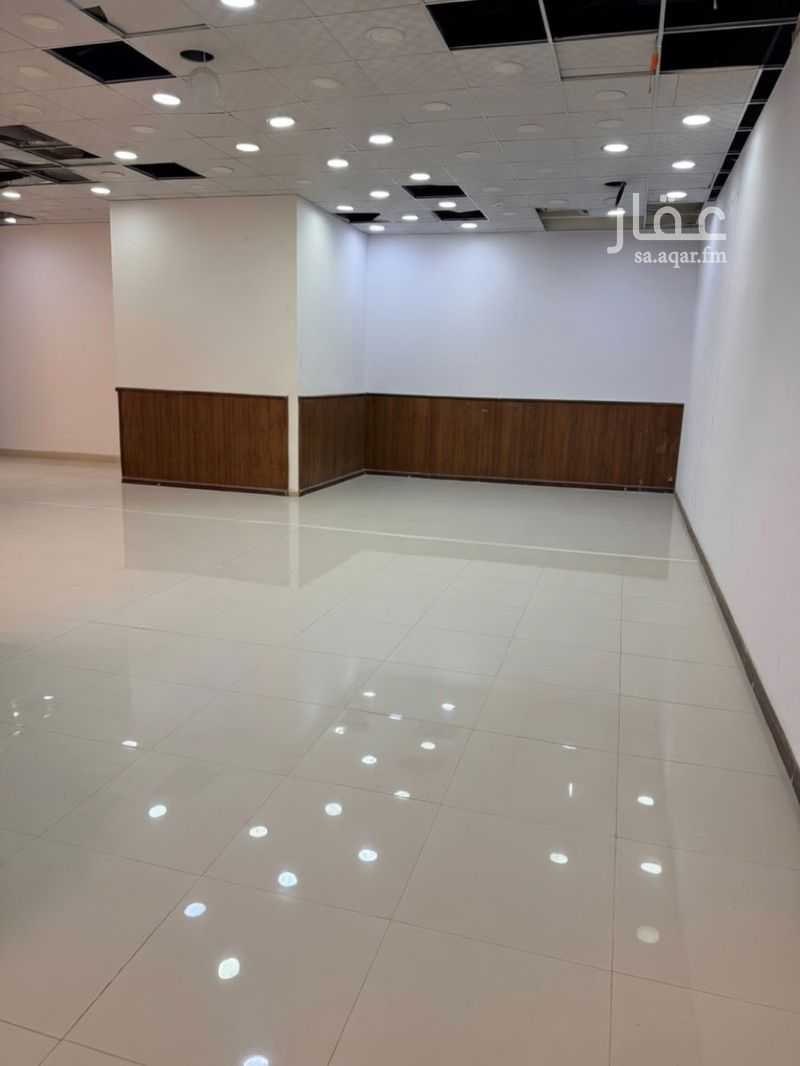 shop in At Taawon, Riyadh 3