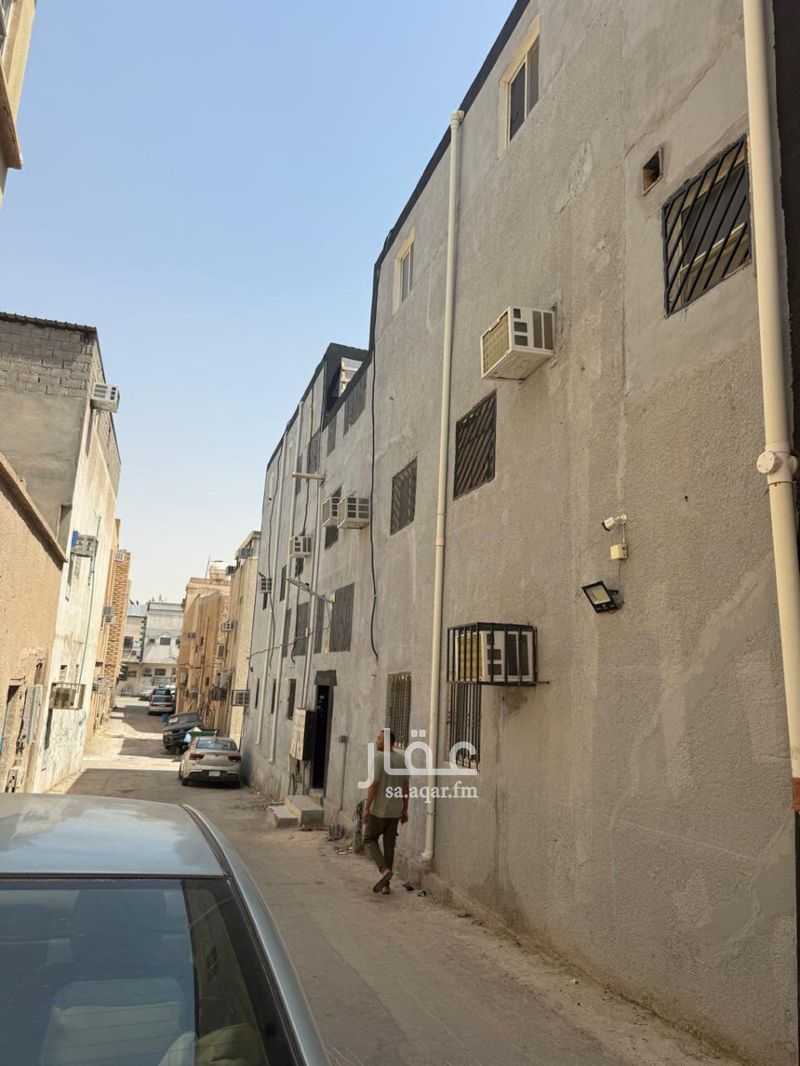 3 bedroom apartment in Ghubairah, Riyadh 3