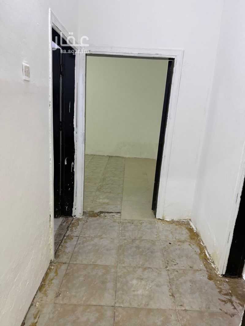 3 bedroom apartment in Ghubairah, Riyadh 4