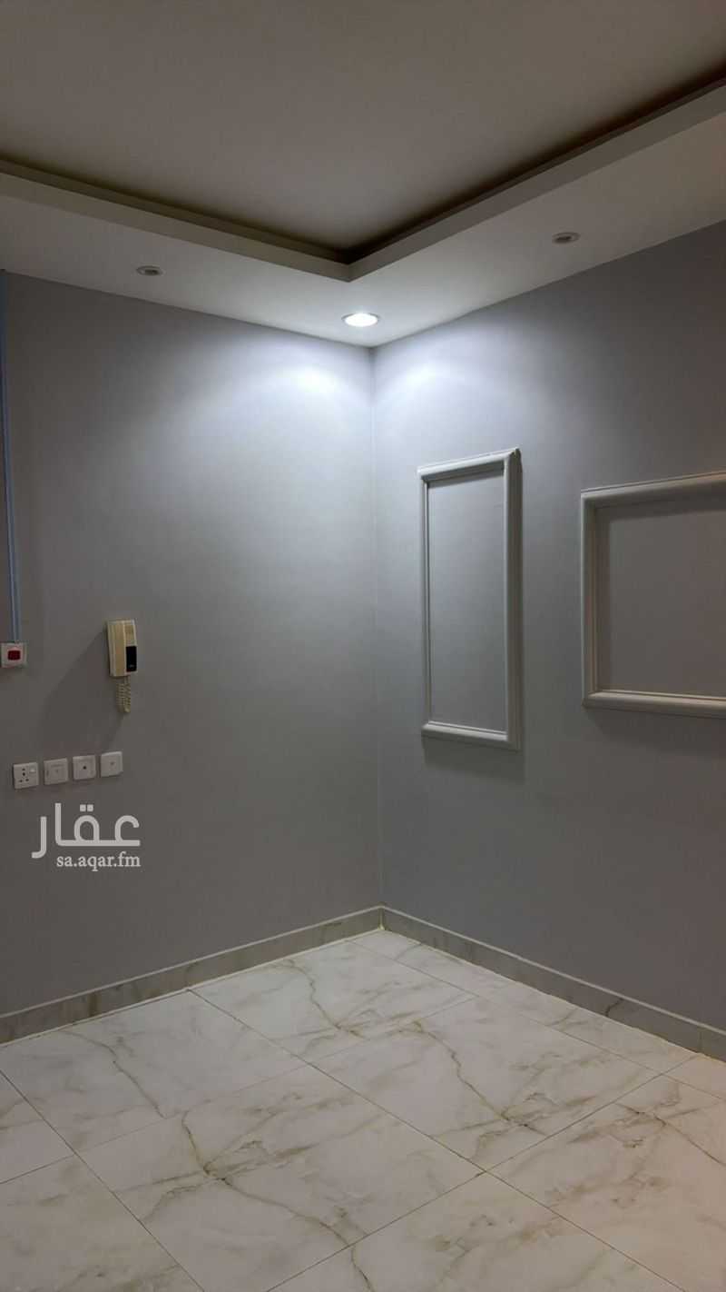 3 bedroom apartment in Al Mahdiyyah, Riyadh 17