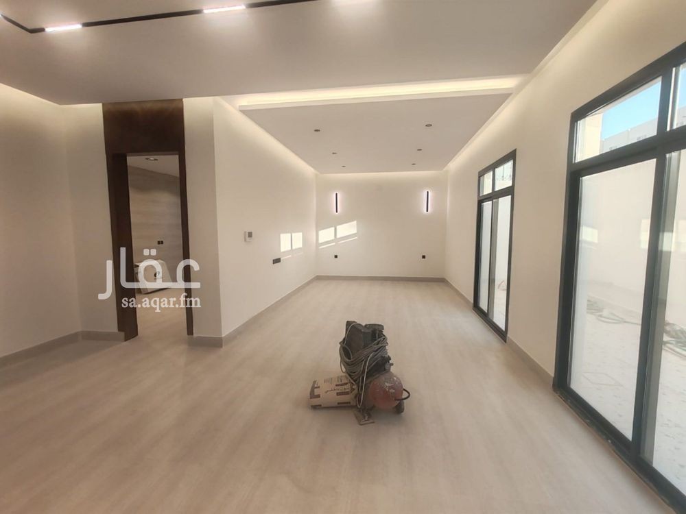 فيلا 4 غرف في شبرا، الرياض 8