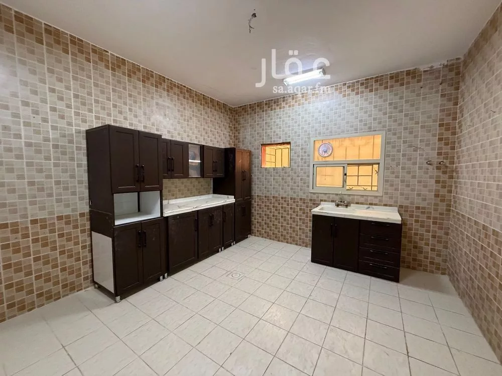 3 bedroom floor in Al Rimal 3