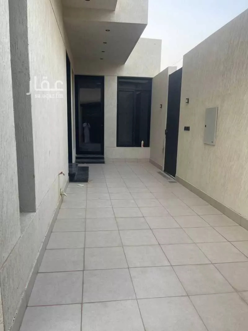 8 bedroom villa in Al Yarmouk 2
