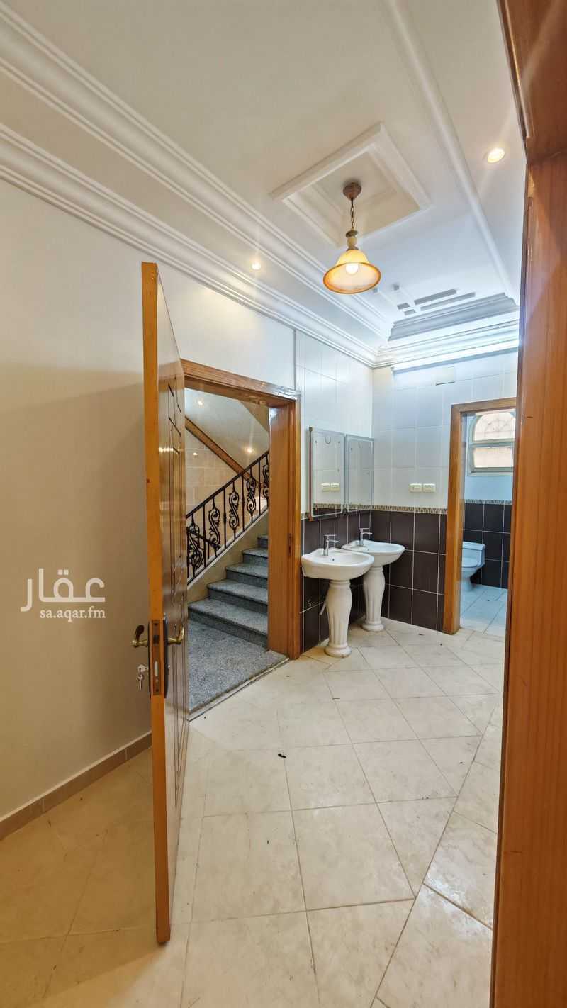 4 bedroom apartment in Al Washaa’, Taif 7