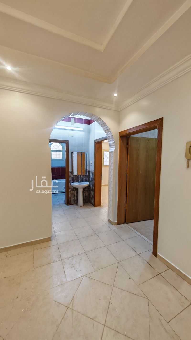4 bedroom apartment in Al Washaa’, Taif 8