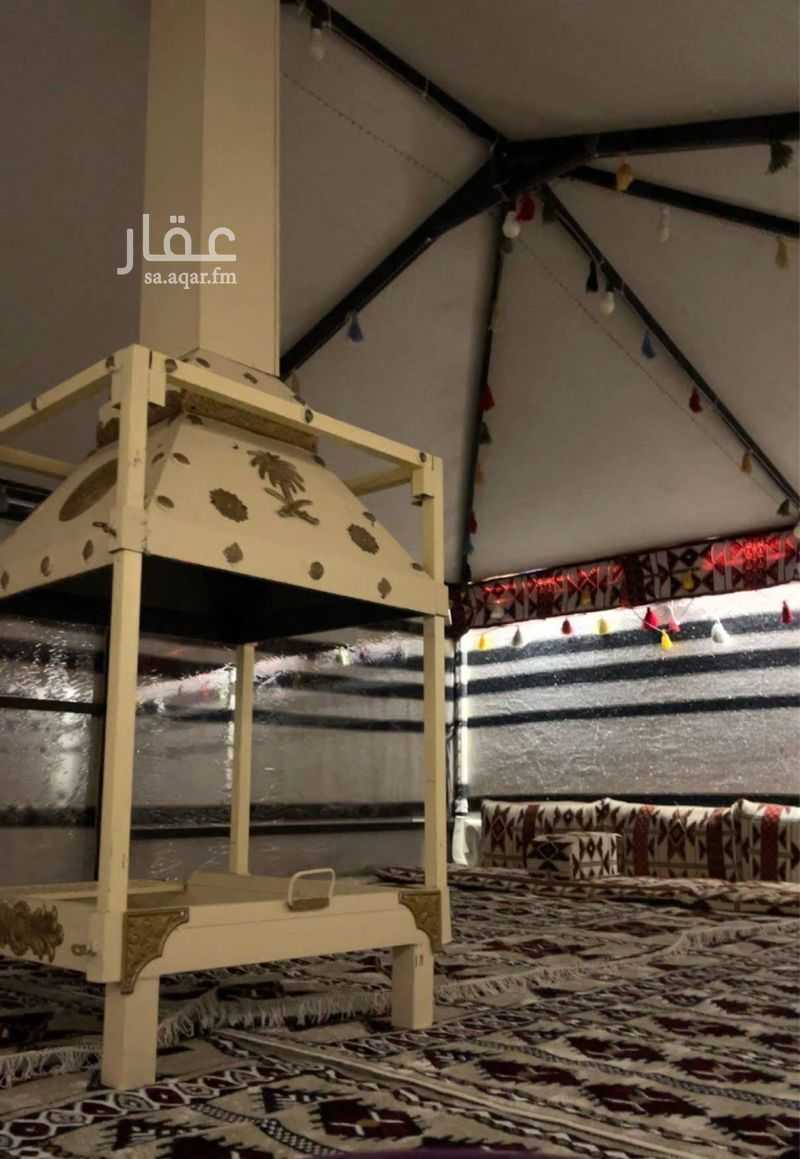land in An Naqrah, Hail 4
