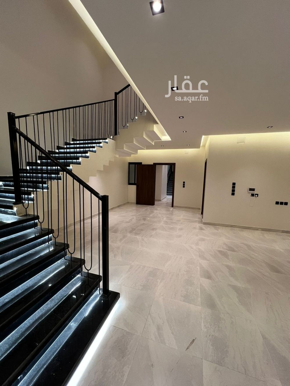 6 bedroom villa in Al Nahda, Khamis Mushait 2