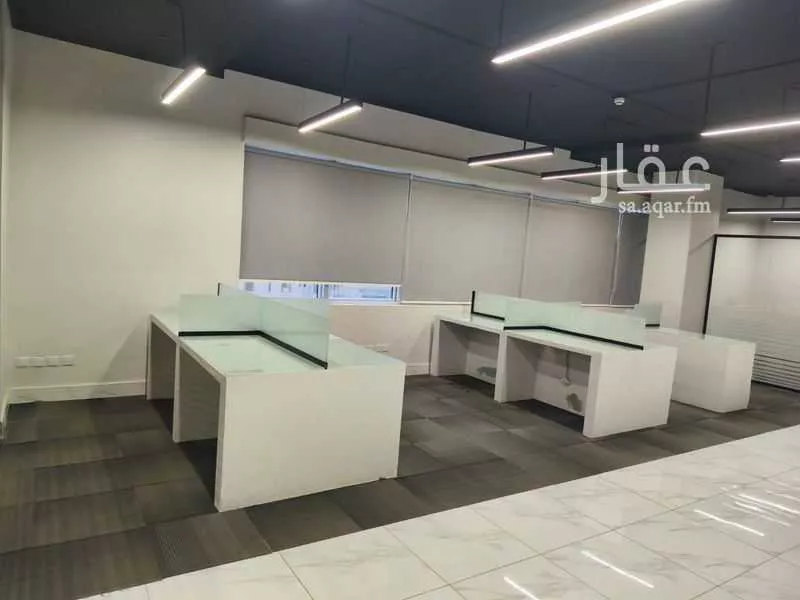 6 bedroom office in Al Faisaliyyah, Jeddah