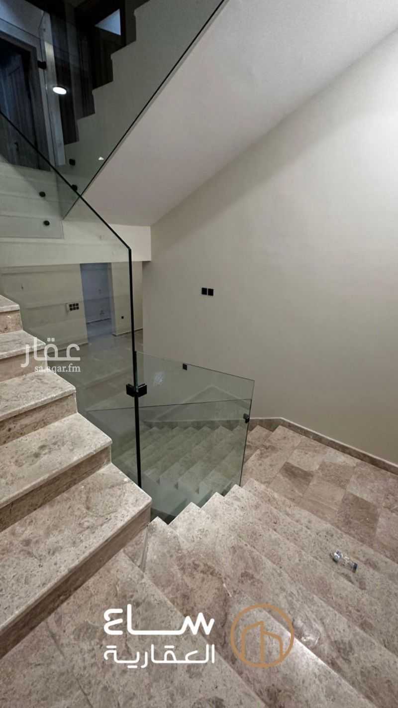 4 bedroom villa in King, Qassim Region 14