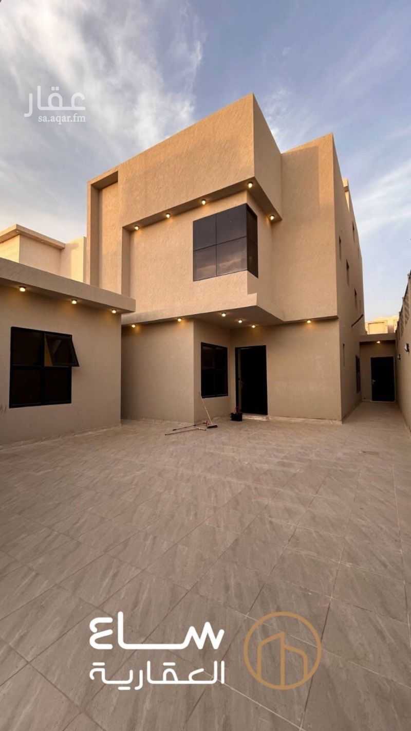 5 bedroom villa in Wasit, Qassim Region 2