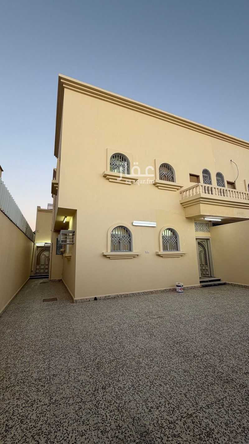 5 bedroom villa in Al Fayziyyah, Qassim Region 5