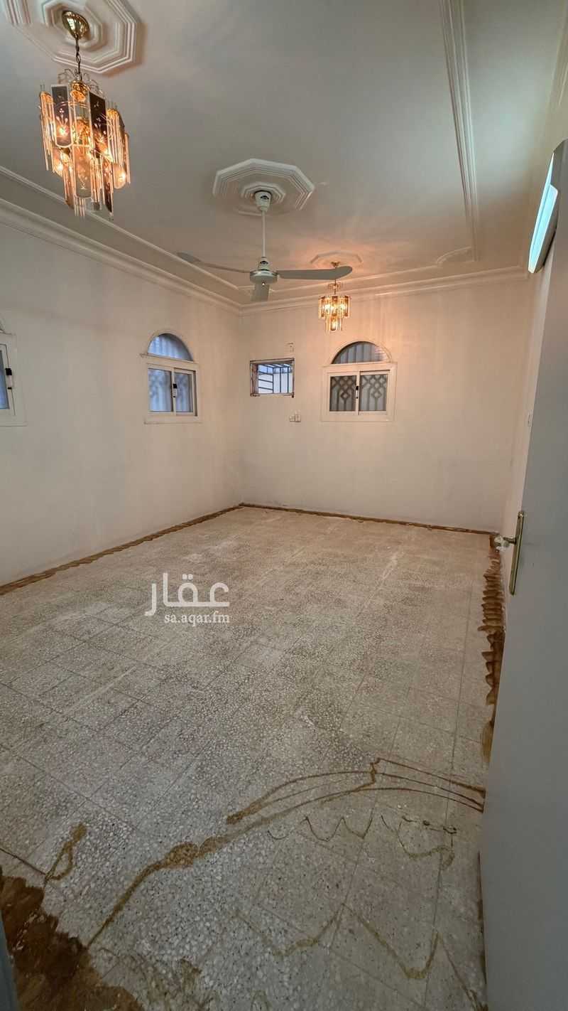 5 bedroom villa in Al Fayziyyah, Qassim Region 4