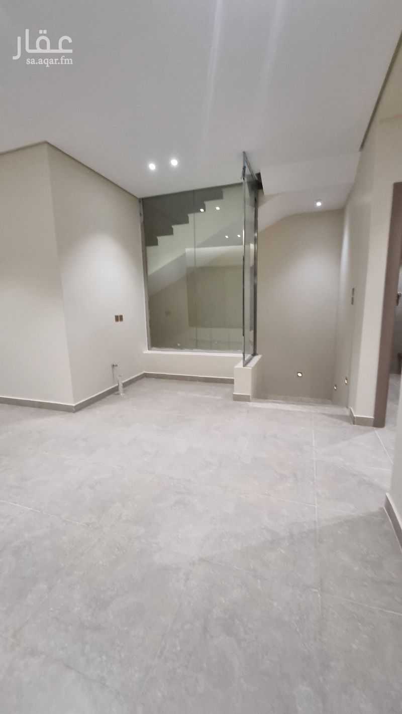 5 bedroom villa in Al Jamiyin, Qassim Region 18