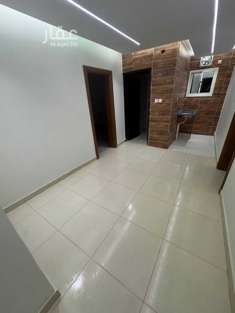 2 bedroom apartment in Al Rawdah, Jazan 8