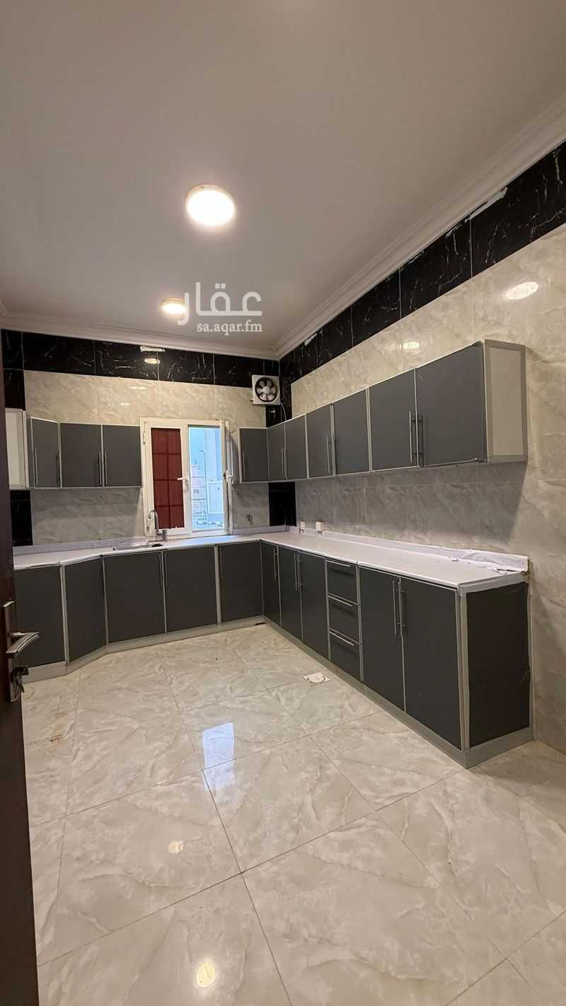 4 bedroom apartment in Al Shati, Jazan 6