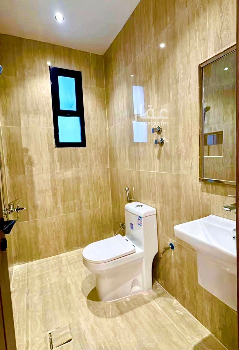 5 bedroom villa in Jonob Mansobi Al Taleem, Al Ahsa 5