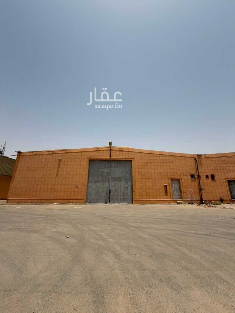 2 bedroom warehouse in Al Rehab, Qassim Region 4
