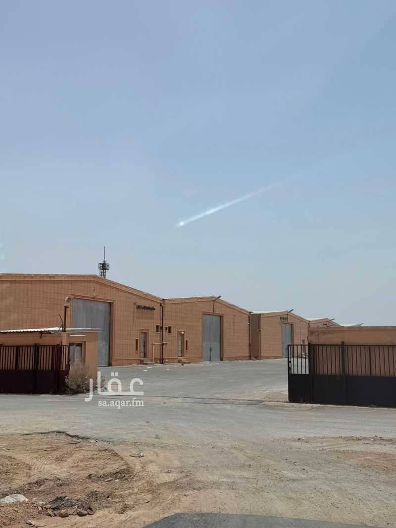 2 bedroom warehouse in Al Rehab, Qassim Region 5
