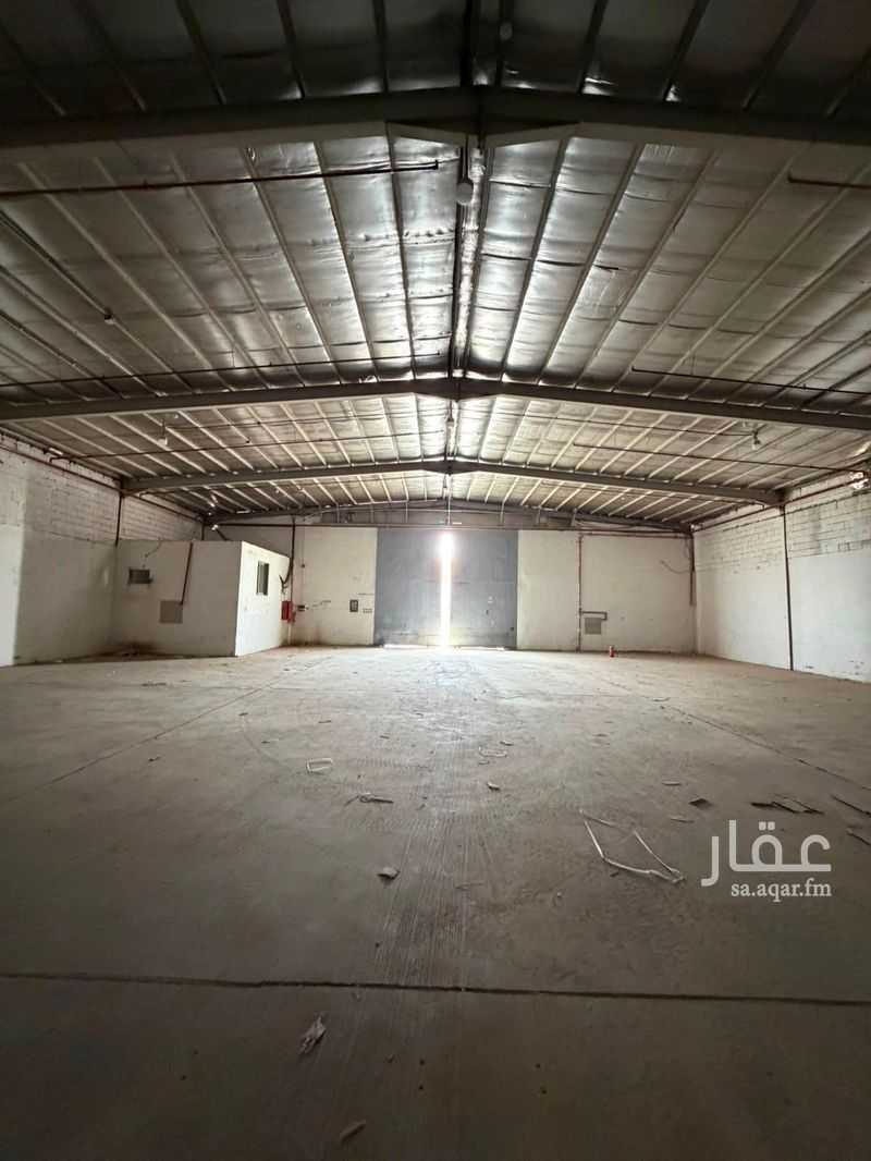 2 bedroom warehouse in Al Rehab, Qassim Region 2