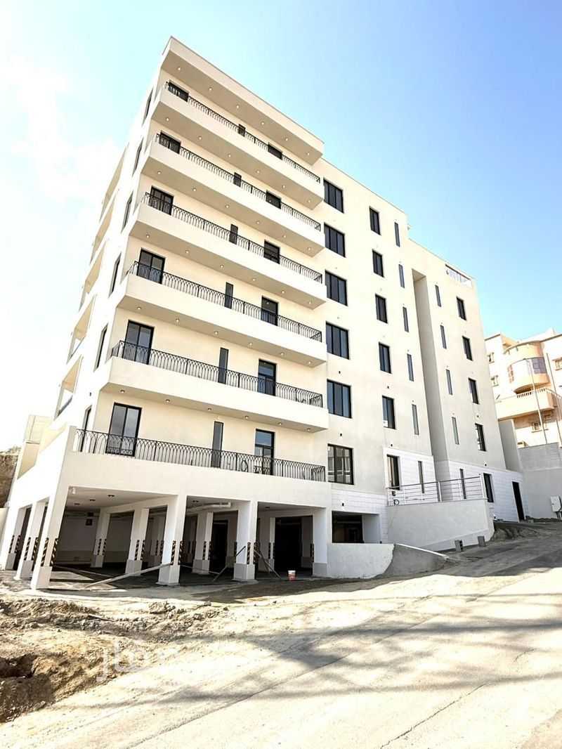 4 bedroom apartment in Al Arin, Abha 3