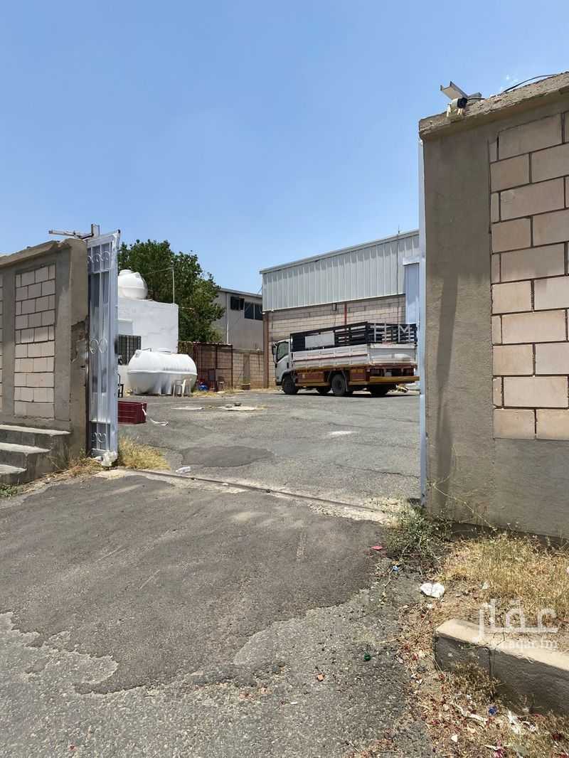 6 bedroom warehouse in Masarrah, Taif 2