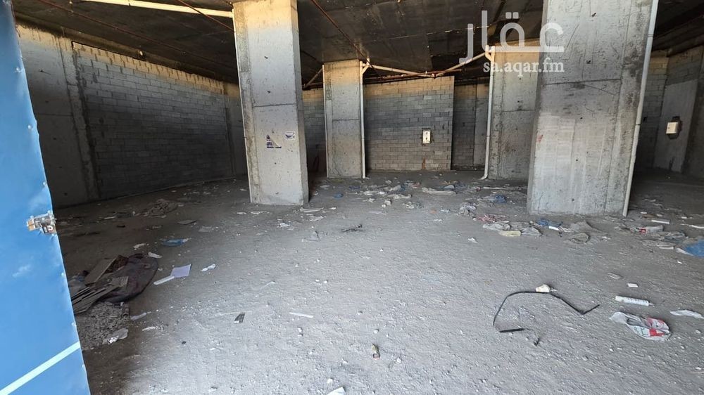 shop in Ash Shulah, Eastern Province 5