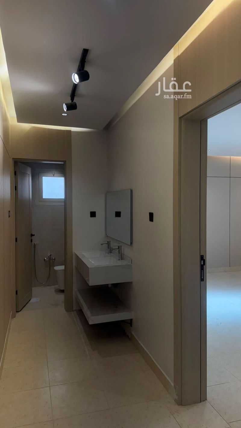 5 bedroom apartment in Al Salmaniyah South, Al Ahsa 12