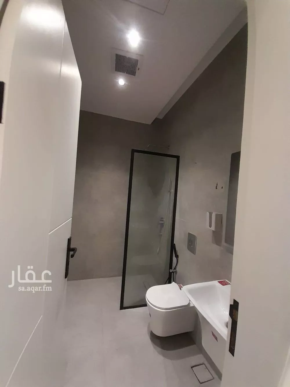 شقة 4 غرف في إشبيلية 9