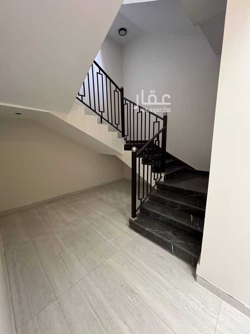5 bedroom villa in Uraidh, Riyadh 15