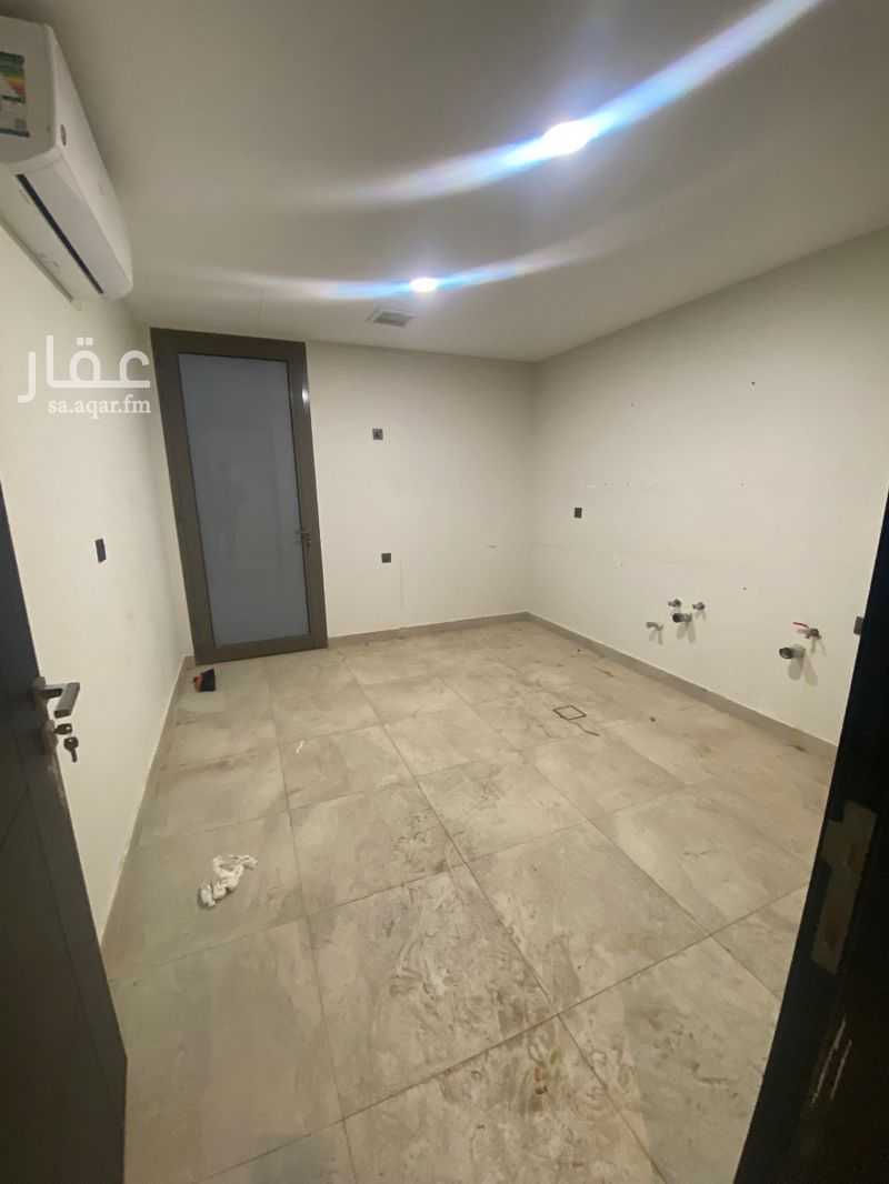 فيلا 4 غرف في عكاظ، الرياض 5