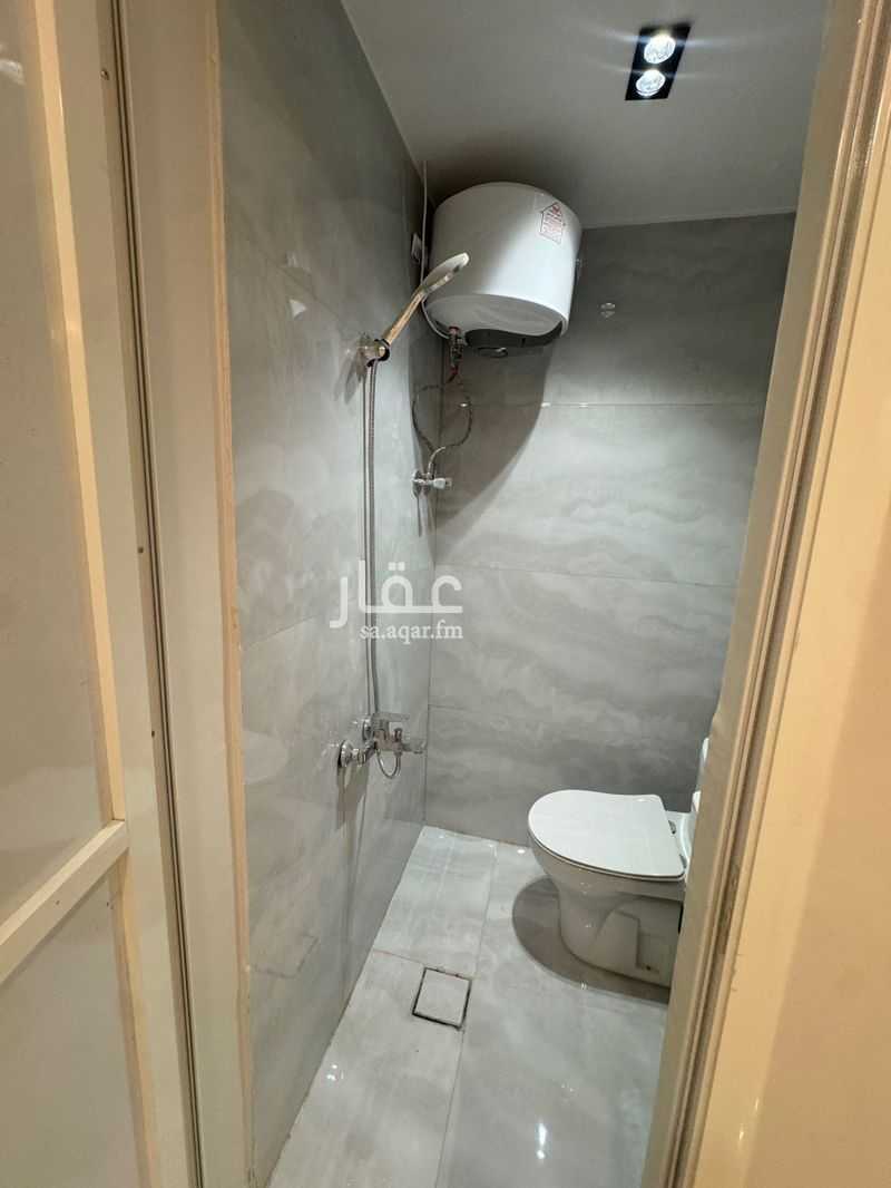 5 bedroom apartment in Umm Al Hamam Al Gharbi, Riyadh 22